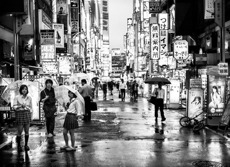 LC tokyo-red-light-district-streets