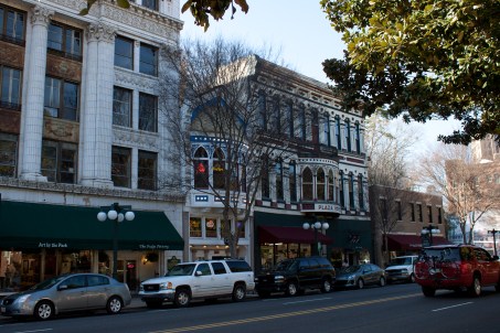 central-avenue-one-of-the-old-drinking-clubs-in-middle